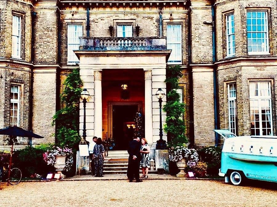 Cutest Mobile Bars for your wedding